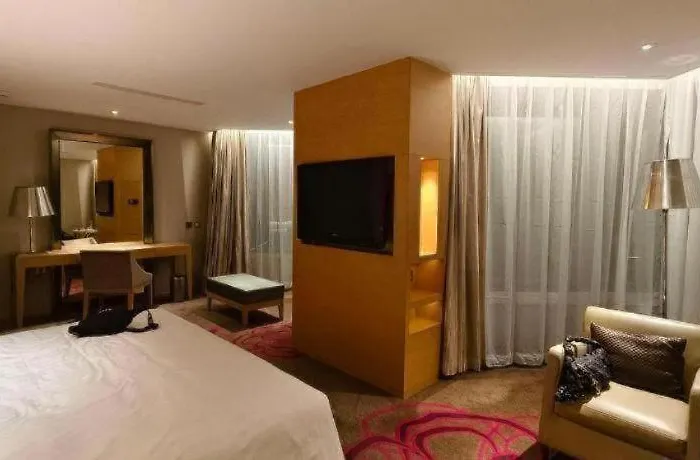 Viva Macau