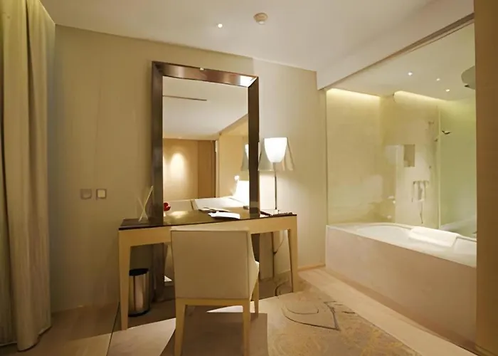 Viva 3* Macau